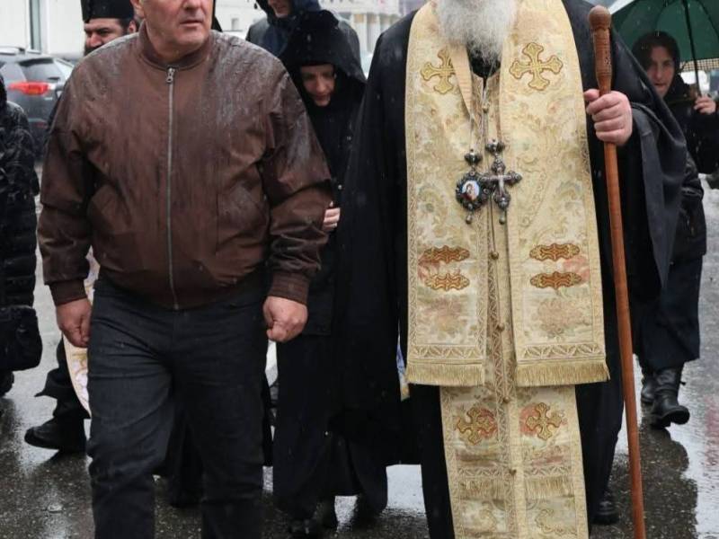 ჭყონდიდის, ცაგერისა და ლენტეხის მიტროპოლიტ სტეფანეს ვულოცავთ დაბადების დღეს